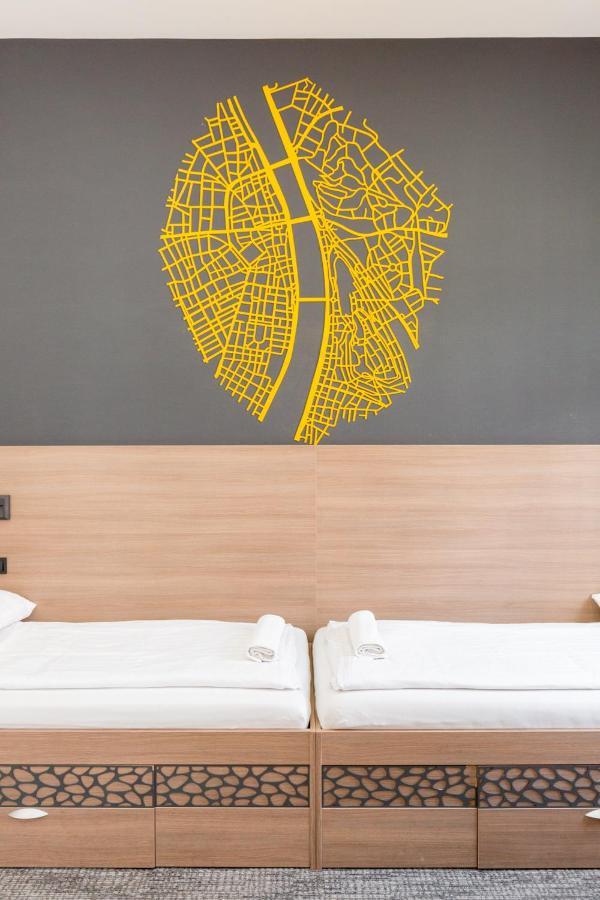 E14 Design Hostel Boedapest Buitenkant foto